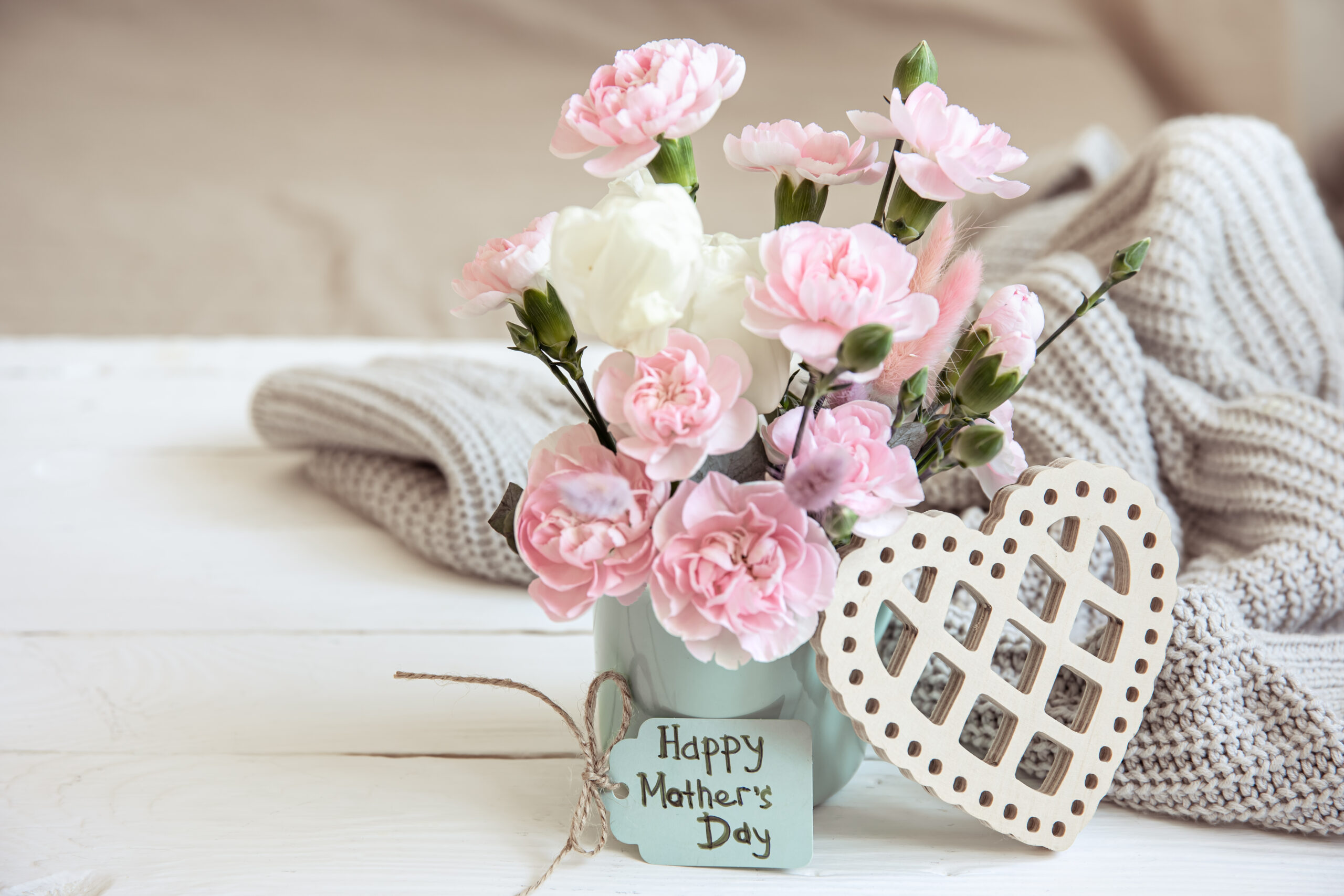 🌸 Mother’s Day 2025: Celebrate Mom with Love, Deals & Beautiful Gifts!